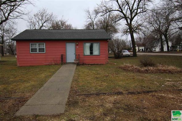 South Agora: South Agora, Marathon, IA 50565